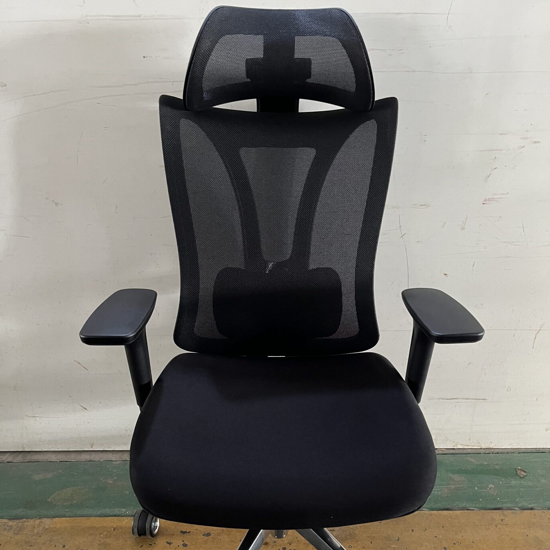 Ergonomic Mesh Office Chair 2 The most comfortable office chair for long hours featuring breathable mesh front anglefactory