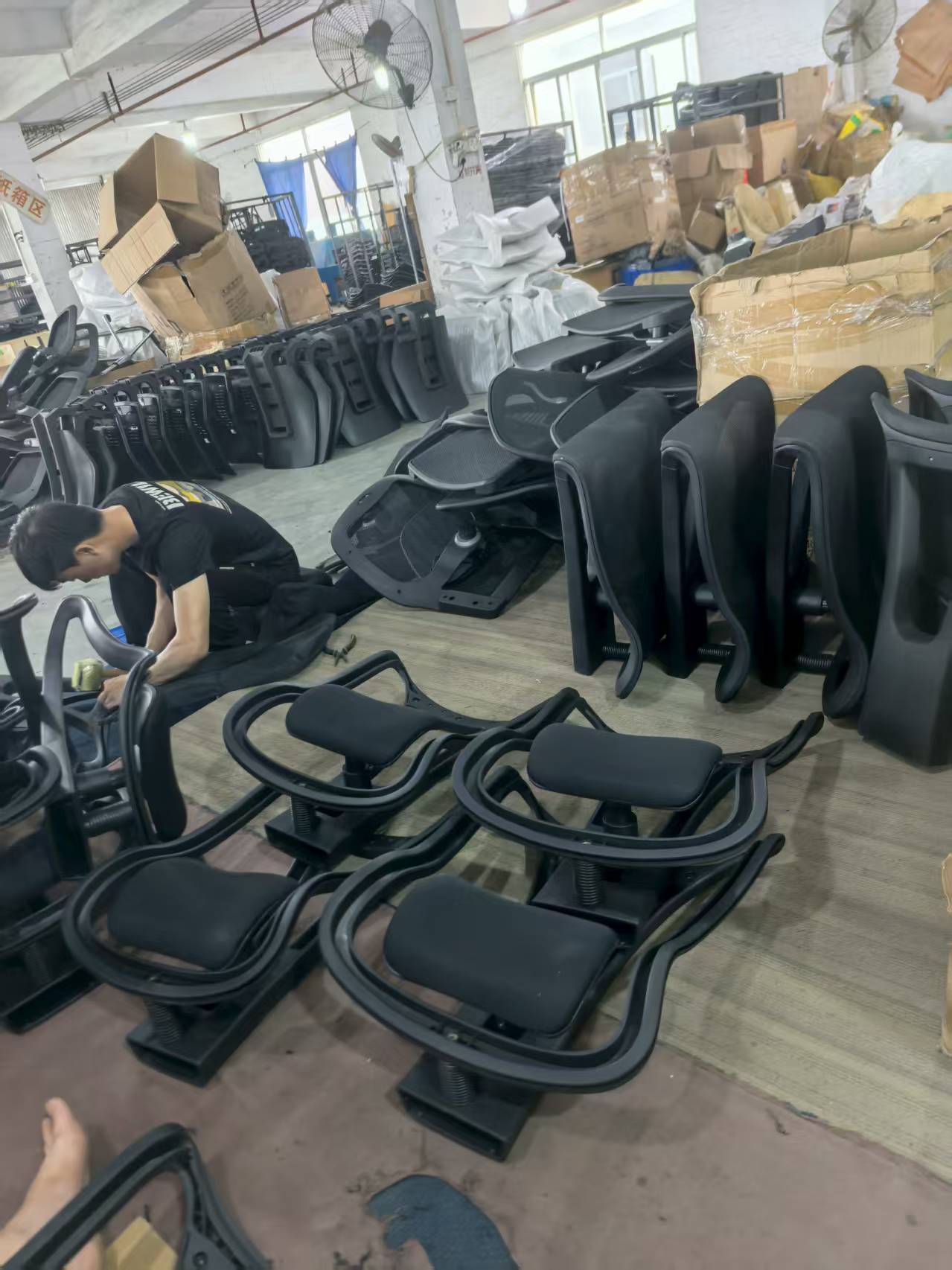 Tincci factory assembly line manufacturing premium high back office chair with lumbar support
