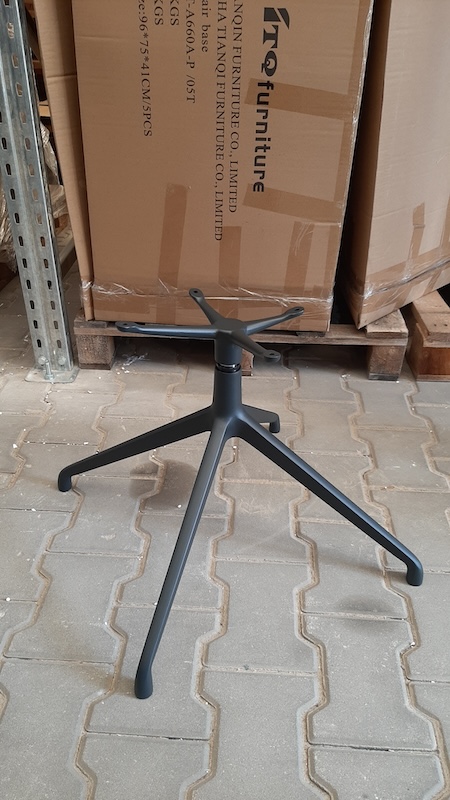 Assembled 4-star aluminum computer chair base kit with perfectly matched tolerances